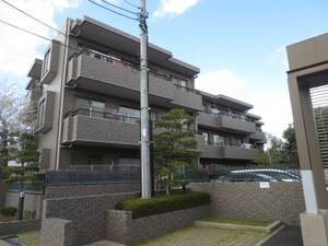 ﾊﾟｰｸﾊｳｽｶﾞｰﾃﾞﾝ梅園北館(202)外観写真