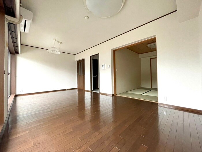 物件内観写真5　(居室)