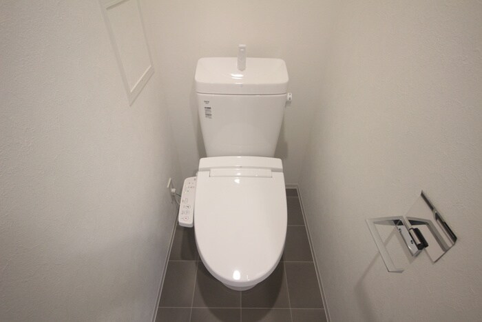 物件内観写真8　(トイレ)