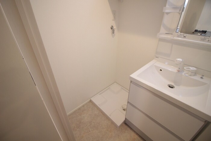 物件内観写真13　(洗濯機置場)