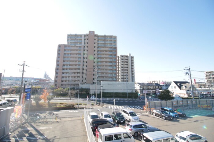 物件内観写真22　(室内からの展望)