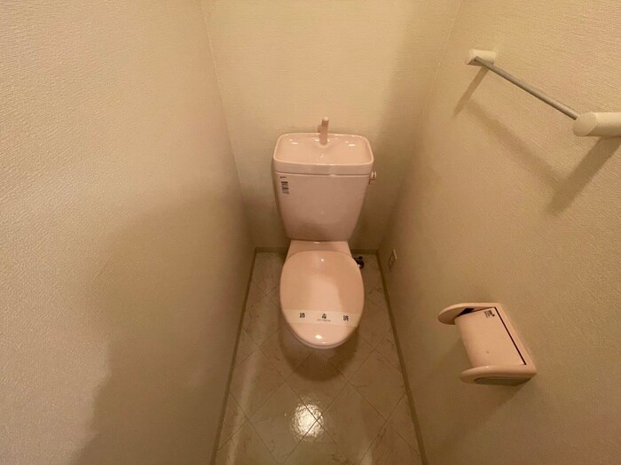 物件内観写真10　(トイレ)