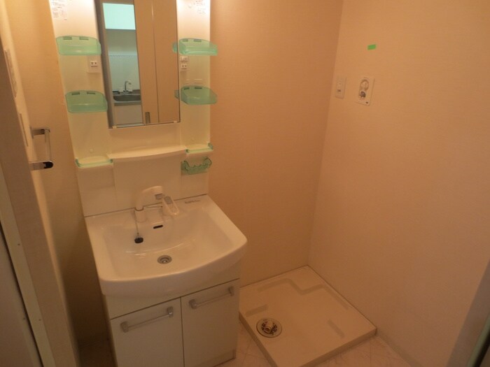 物件内観写真11　(洗面)