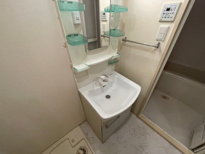 物件内観写真12　(洗面)