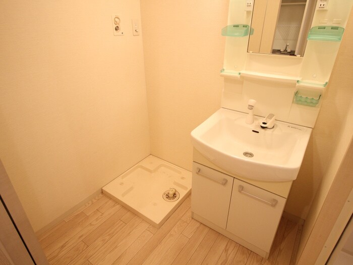 物件内観写真19　(洗濯機置場)