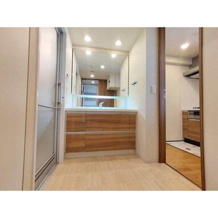 物件内観写真11　(洗面)