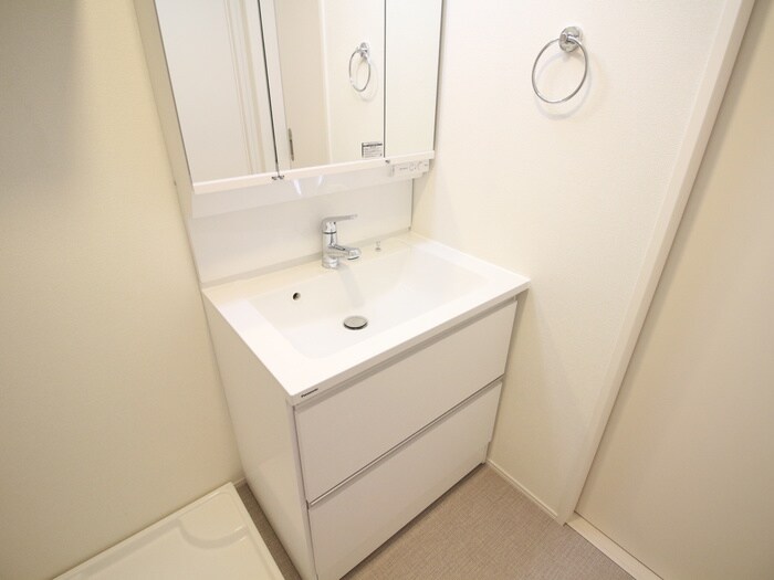 物件内観写真11　(洗面)