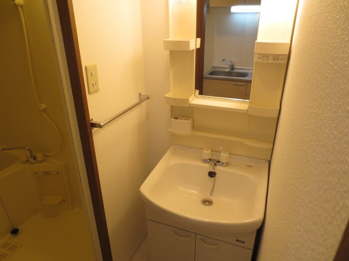 物件内観写真11　(洗面)