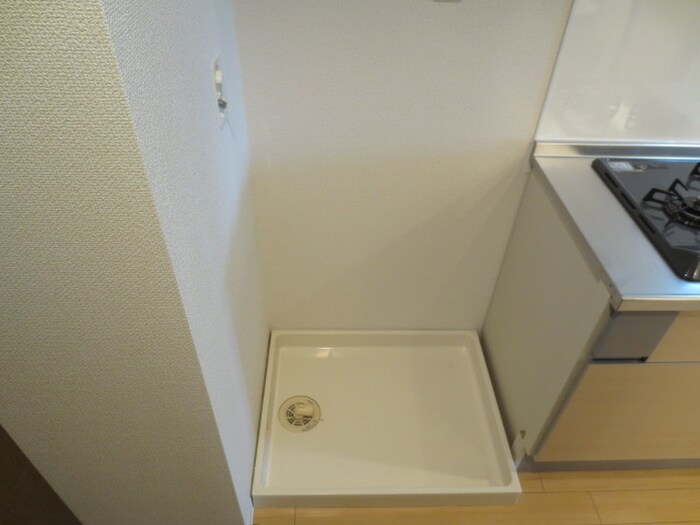 物件内観写真13　(洗濯機置場)