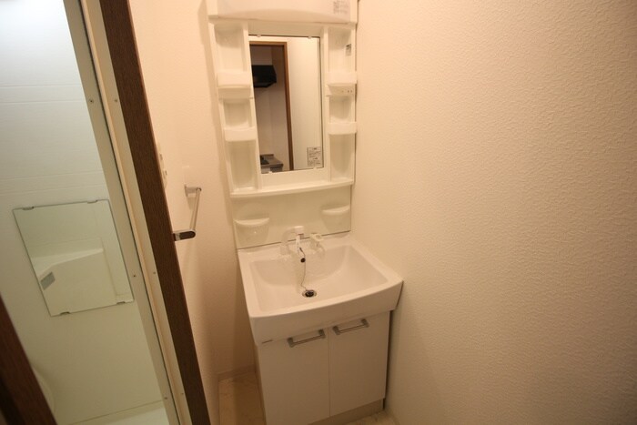 物件内観写真13　(洗面)