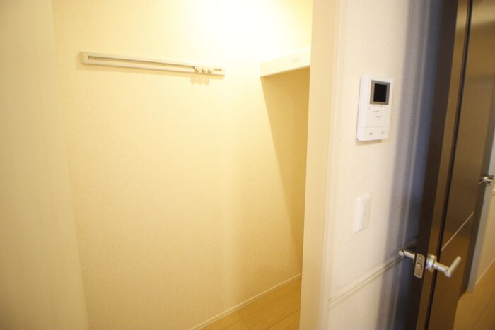 物件内観写真16　(収納)