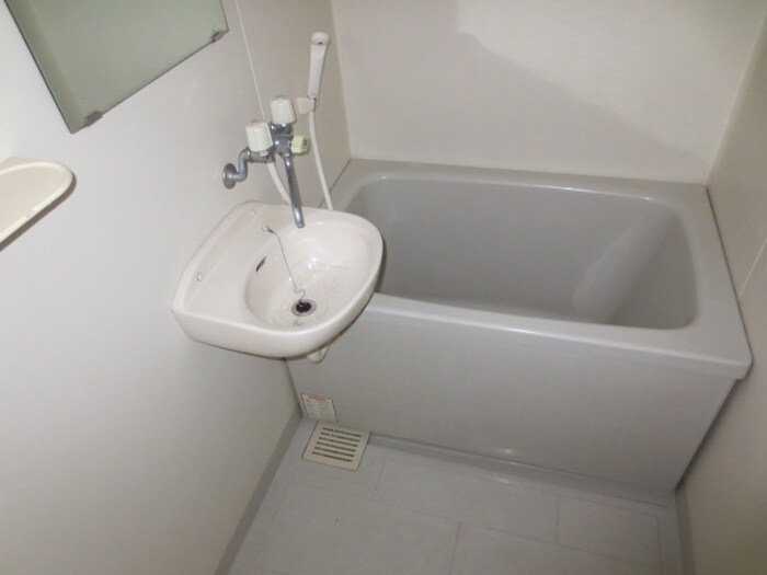 物件内観写真8　(バス／シャワールーム等)