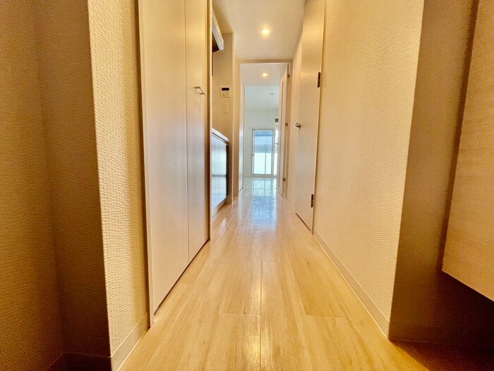 物件内観写真18　(廊下)