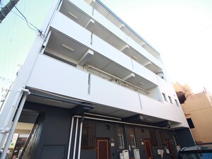 サンベ－ル草薙　南館外観写真