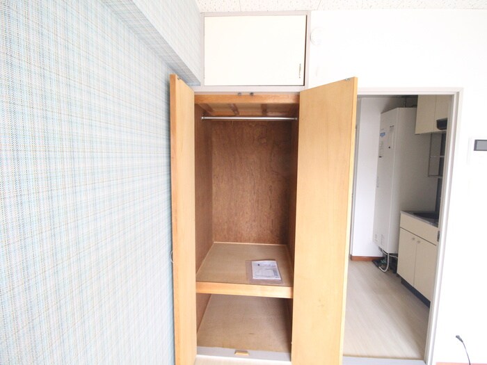 物件内観写真15　(収納)