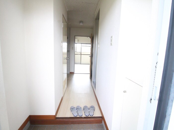 物件内観写真22　(玄関)