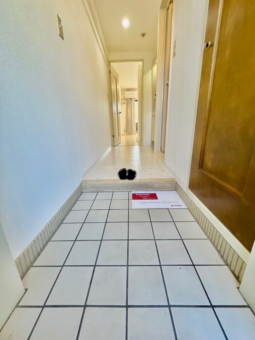 物件内観写真17　(玄関)