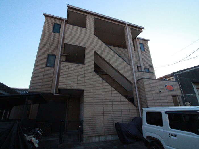 物件外観写真2　(外観写真)