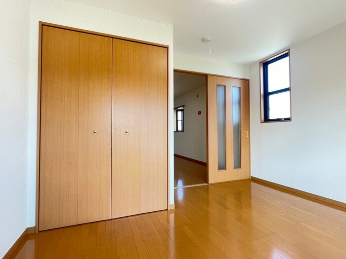 物件内観写真8　(居室)