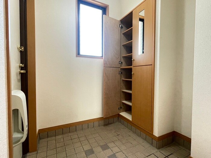 物件内観写真18　(靴箱)
