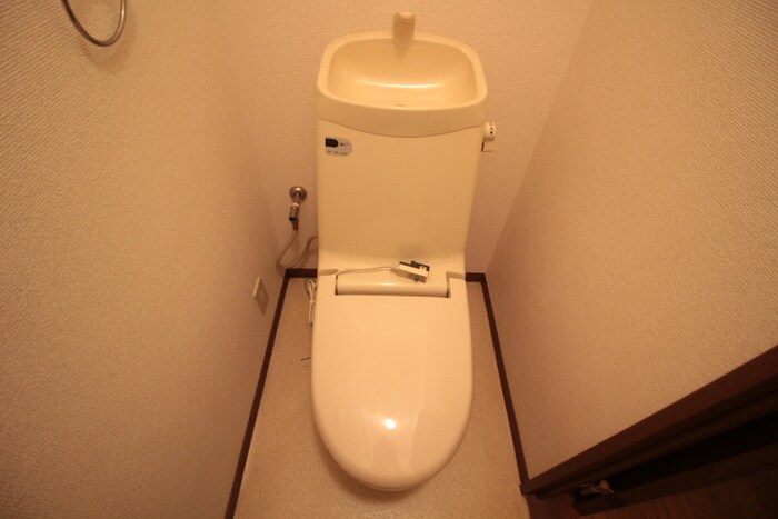 物件内観写真9　(トイレ)