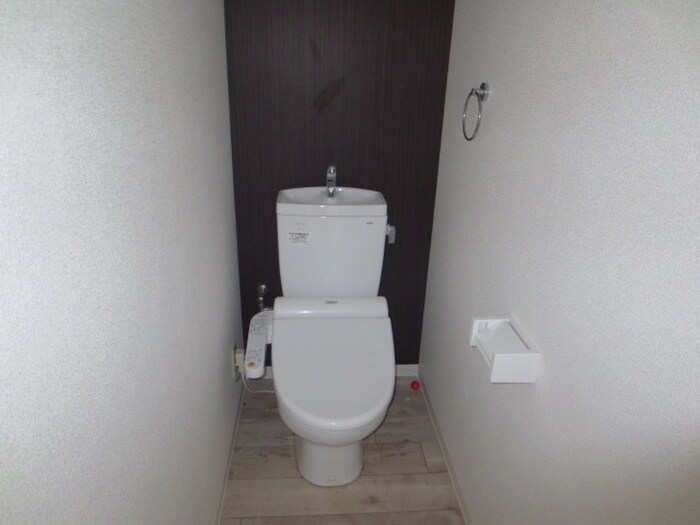 物件内観写真14　(トイレ)