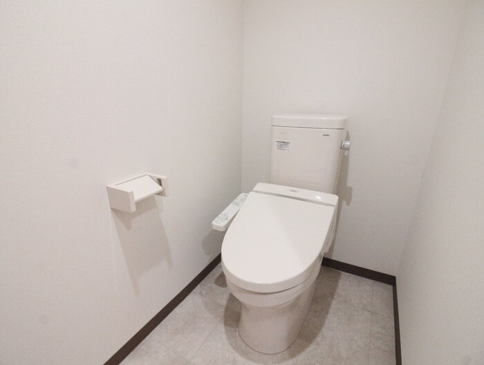 物件内観写真11　(トイレ)