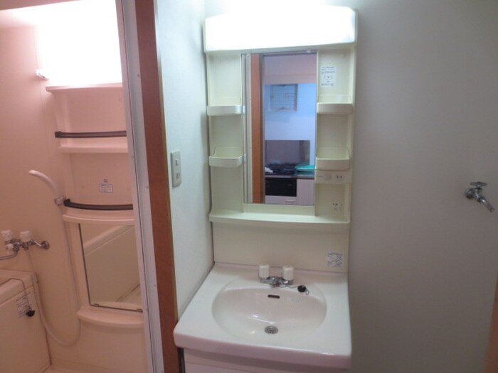 物件内観写真11　(洗面)