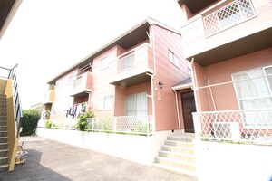 ヒルズ梅ヶ丘Ａ棟外観写真