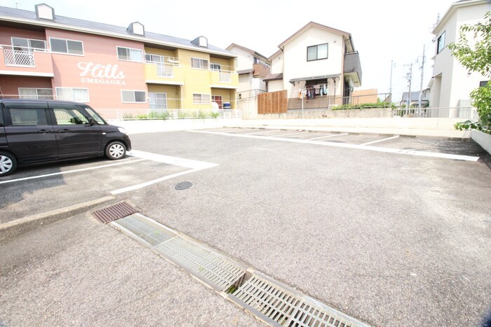 物件外観写真5　(駐車場)