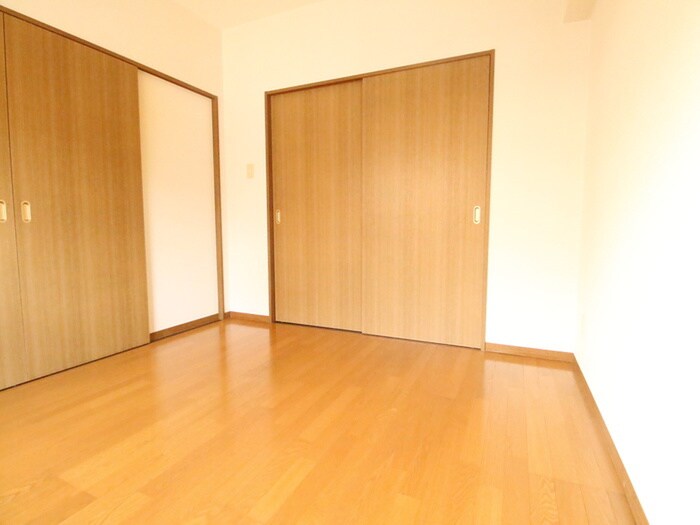 物件内観写真13　(居室)