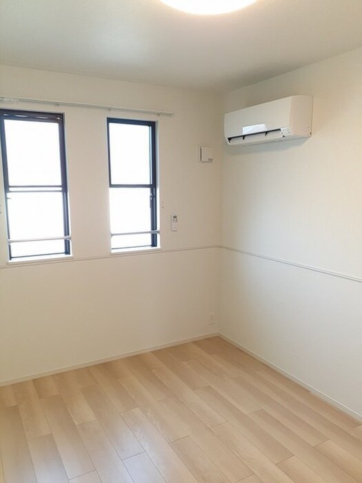 物件内観写真6　(居室)