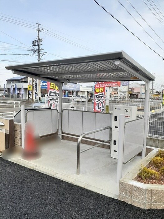 物件外観写真3　(駐輪場)