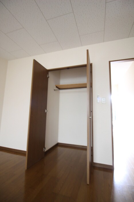 物件内観写真21　(収納)
