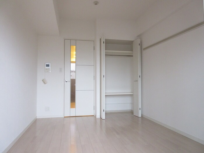 物件内観写真13　(収納)