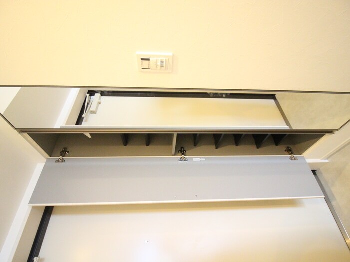 物件内観写真14　(靴箱)