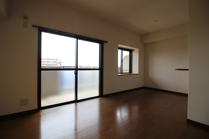 物件内観写真11　(居室)