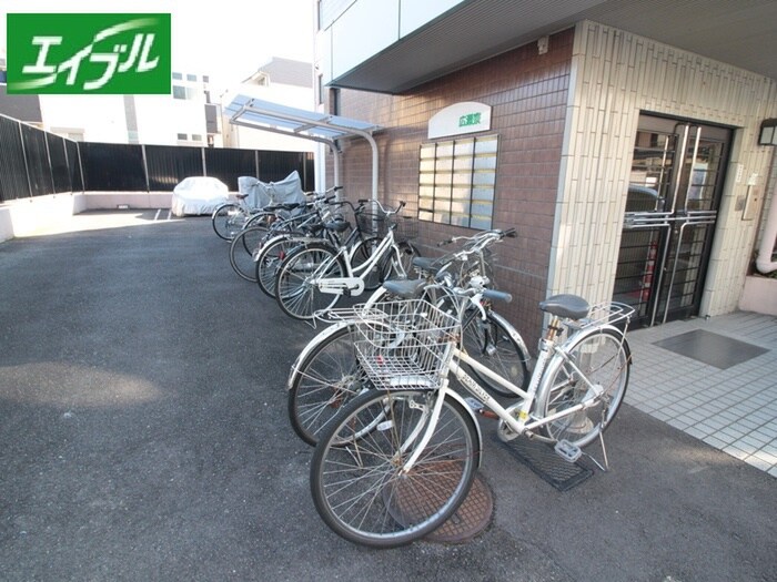 物件外観写真5　(駐輪場)