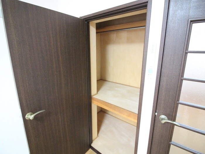物件内観写真11　(収納)