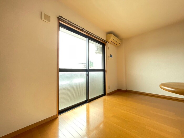 物件内観写真16　(居室)