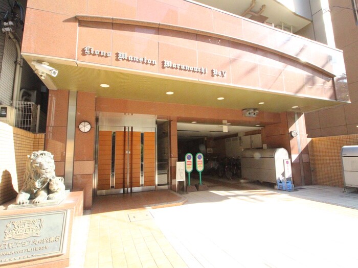 物件外観写真5　(エントランス部分)