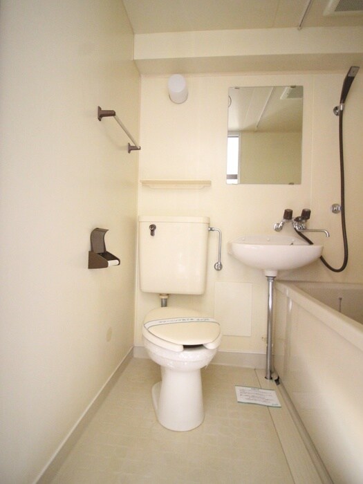 物件内観写真11　(トイレ)