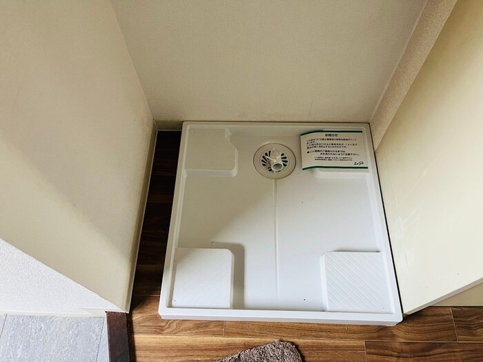 物件内観写真20　(洗濯機置場)