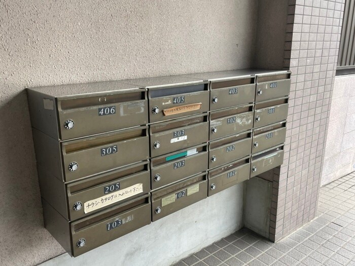 物件外観写真6　(建物設備)