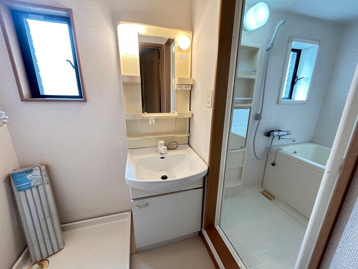 物件内観写真13　(洗面)