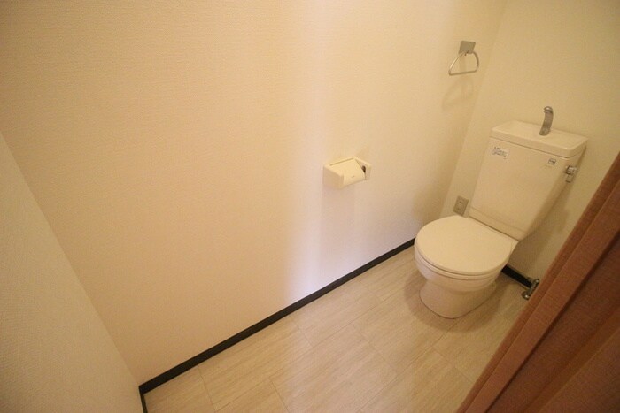 物件内観写真15　(トイレ)