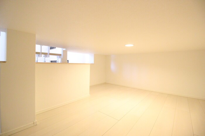 物件内観写真18　(居室)