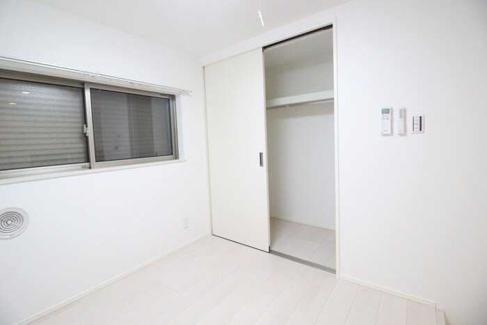 物件内観写真19　(居室)