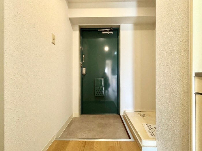 物件内観写真16　(玄関)