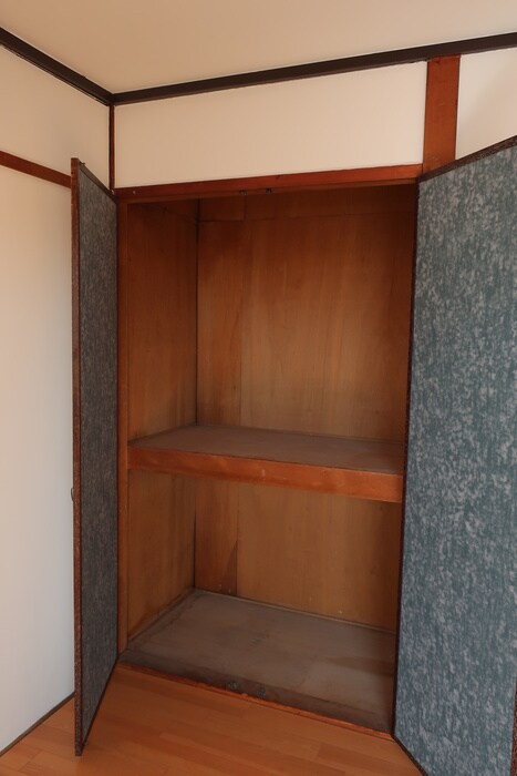 物件内観写真12　(収納)